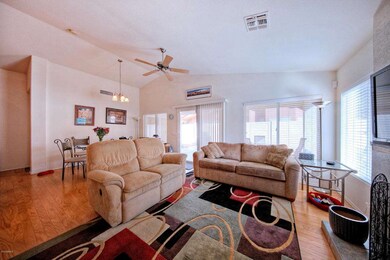 14684WMulberry006