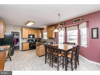 595 Kohlman Cir, Hatfield, PA 19440 - photo 7