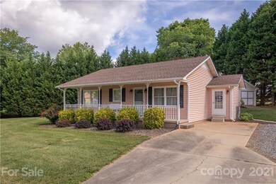 228 Scotts Creek Rd, Statesville, NC 28625 - photo 3