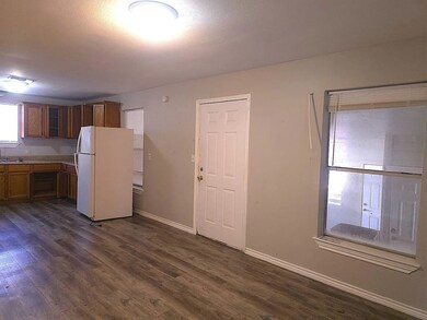 405 24th St SE, Paris, TX 75460 - photo 4