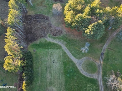 403 Churchill St, Pittsfield, MA 01201 - photo 6