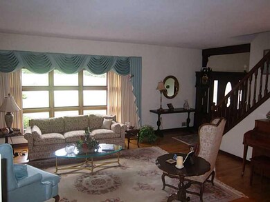 924 Mcknight Rd, Indiana, PA 15701 - photo 3