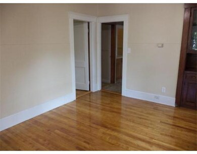 17 Princeton St unit 2, Worcester, MA 01610 - photo 2