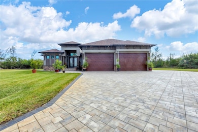 10451 Hatchett Cir, Port Charlotte, FL 33981 - photo 2