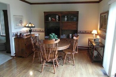 2747 Victoria Ln, Easton, PA 18045 - photo 7