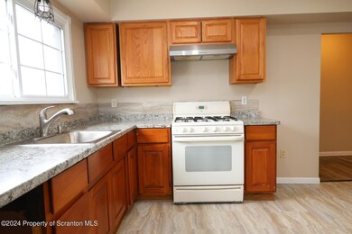 1719 Ash St, Scranton, PA 18510 - photo 6