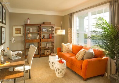 Brewster Flex Room with Crown Molding