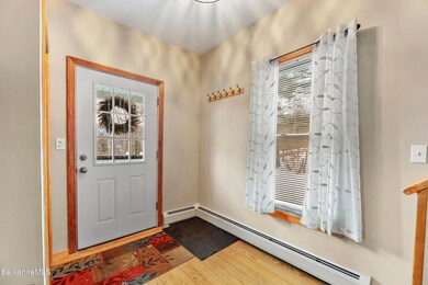 35 Whitman St, North Adams, MA 01247 - photo 5