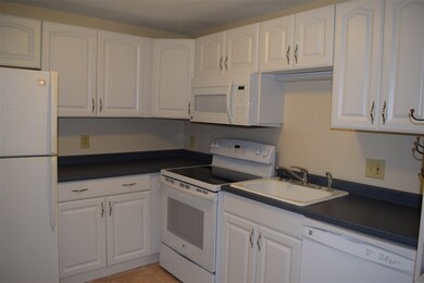 195 Cannongate III, Nashua, NH 03063 - photo 6