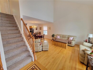 4802 Beech Dr, Whitehall, PA 18052 - photo 6