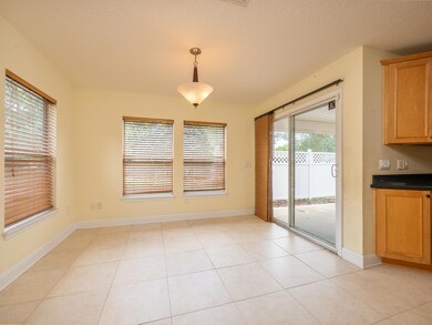 5471 Mariners Cove Dr, Jacksonville, FL 32210 - photo 6