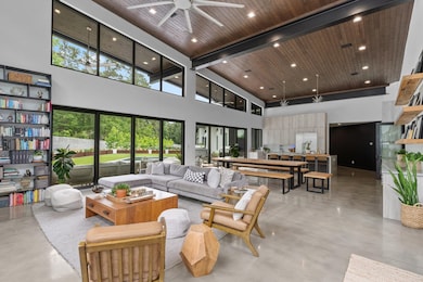 719 Middlebrooks Cir, Tallahassee, FL 32312 - photo 7