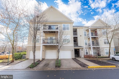 13329 Connor Dr unit B, Centreville, VA 20120 - photo 3