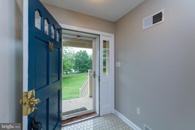 20540 Gleedsville Rd, Leesburg, VA 20175 - photo 5