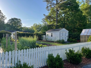 408 S Bennett St, Burgaw, NC 28425 - photo 2