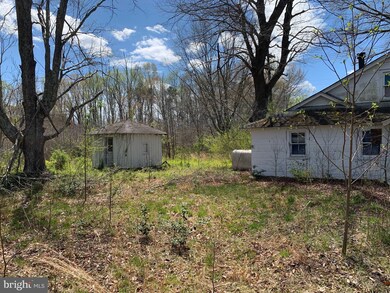 1067 James Monroe Hwy, Colonial Beach, VA 22443 - photo 2