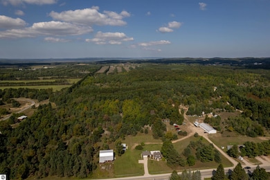 8616 Cedar Run Rd, Traverse City, MI 49684 - photo 5