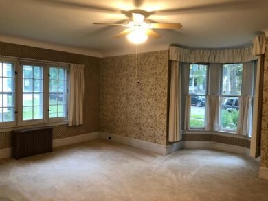 Front Bay Window faces south