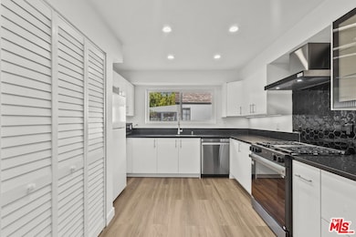 3663 Los Feliz Blvd unit 4, Los Angeles, CA 90027 - photo 7