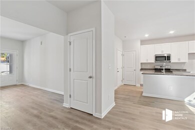 621 East St, Reidsville, NC 27320 - photo 4