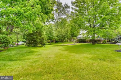 302 Wyndham Cir unit B, Owings Mills, MD 21117 - photo 6