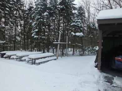 2228 Mountain Rd, Slatington, PA 18080 - photo 4