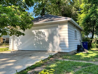 2383 Glenview Boulevard