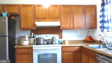 7603 Stuart Ct, Manassas, VA 20111 - photo 4