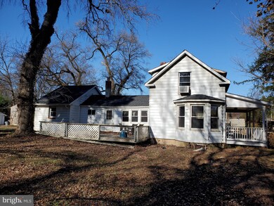 6010 Bell Station Rd, Glenn Dale, MD 20769 - photo 2