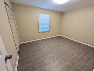 121 W Fifth St unit front, Lexington, KY 40508 - photo 5