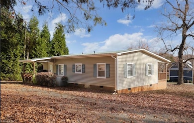 531 Lake Shore Ave, Lexington, NC 27292 - photo 4