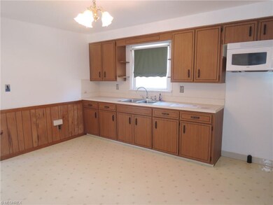 244 Wetmore Dr, Struthers, OH 44471 - photo 5