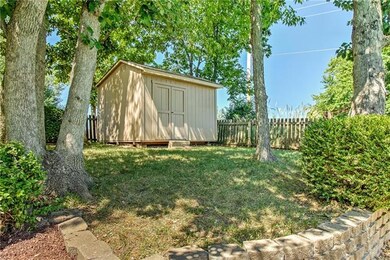 202 SW 25th St, Oak Grove, MO 64075 - photo 5