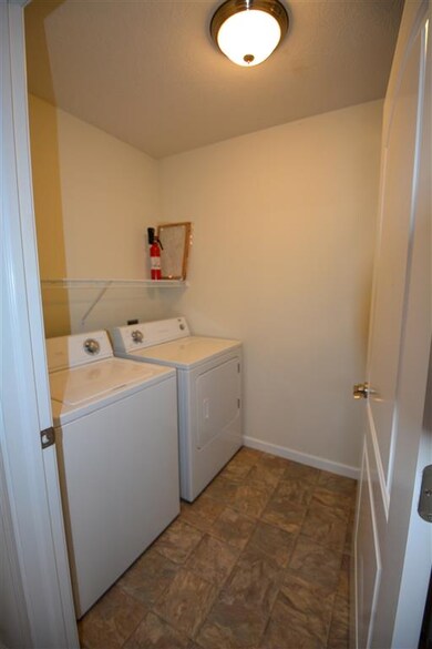 1250 W Adams Hill Cir unit 503, Bloomington, IN 47403 - photo 7