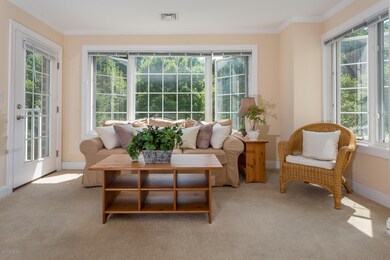 2 Homestead Ln unit 306, Greenwich, CT 06831 - photo 4