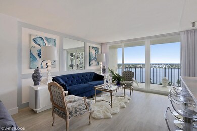02 Living Room