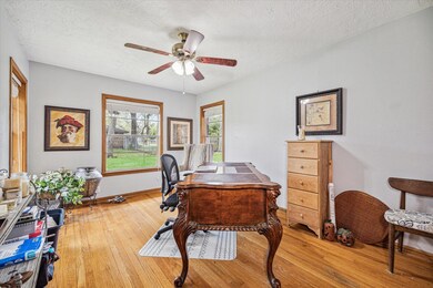 119 N Jane St, Alvin, TX 77511 - photo 7