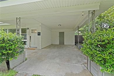 218 E 65th St, Savannah, GA 31405 - photo 4