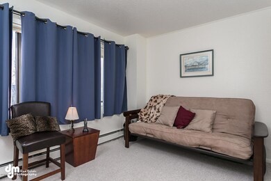 6261 E 41st Court 105-large-005-Living R