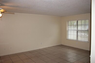 6301 Delacy Rd unit 3, Jacksonville, FL 32244 - photo 2
