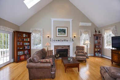 148 Pleasant St, Northborough, MA 01532 - photo 7