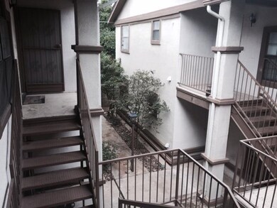 1320 Rosario St, Laredo, TX 78040 - photo 3