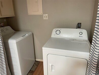 1511 22nd St unit 1, Galveston, TX 77550 - photo 7