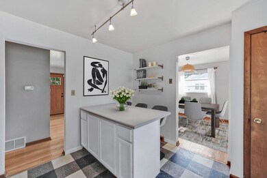 1350 Carbone Dr_16-SMALL