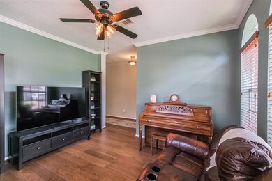 7815 Shangrila Ln, Houston, TX 77095 - photo 5