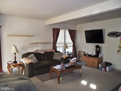 3431 Westview Dr, Perkiomenville, PA 18074 - photo 3