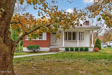 9 Robin Ln, Waterford, NY 12188 - photo 2