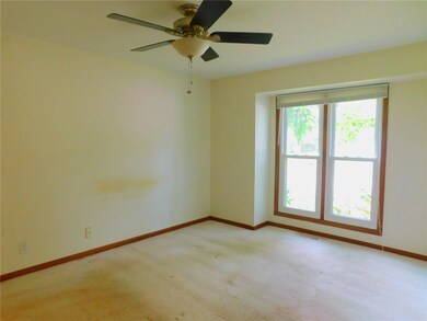 1851 Peppertree Ln, Columbus, IN 47203 - photo 4