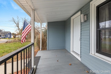 219 N 3rd St, Edmore, MI 48829 - photo 2