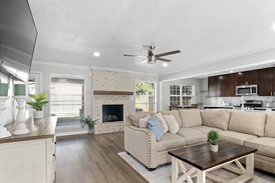 13910 Ella Lee Ln, Houston, TX 77077 - photo 4